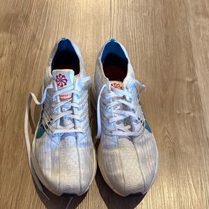 Preowned Nike running shoes- Size 7.5